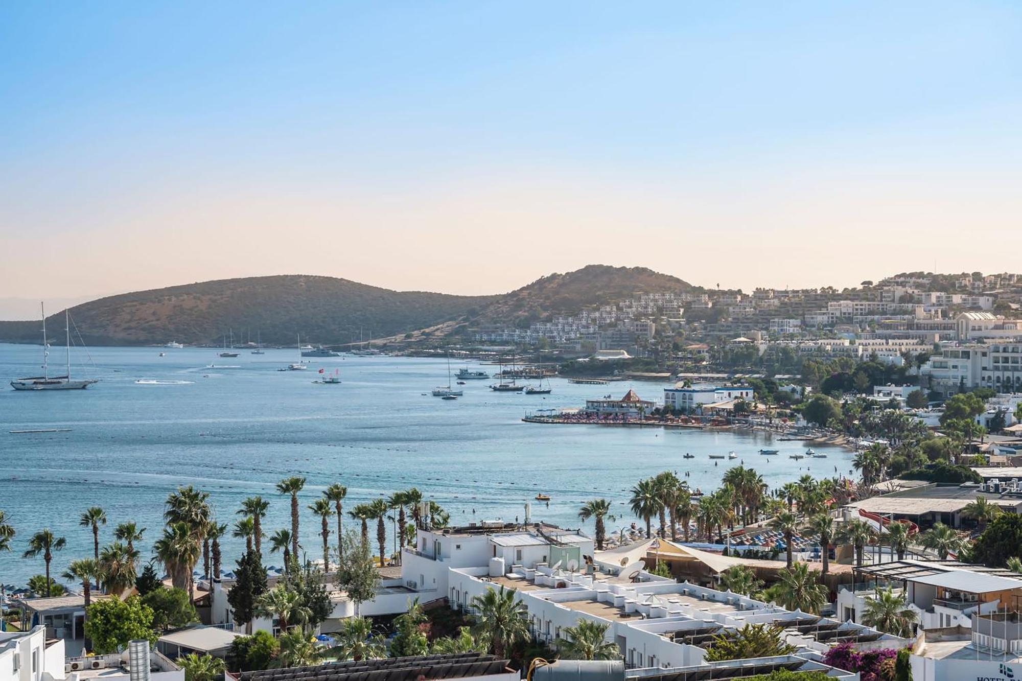 Art & Interiors Otel Gümbet Dış mekan fotoğraf